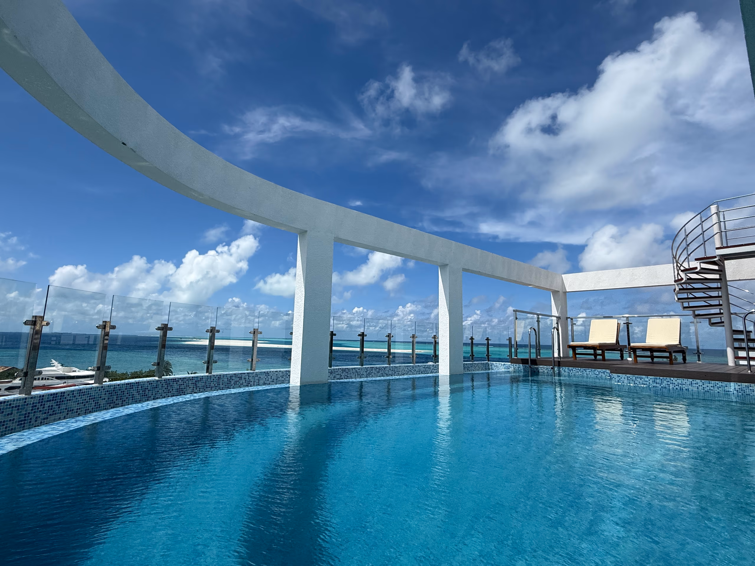 Arrival Beach and Spa