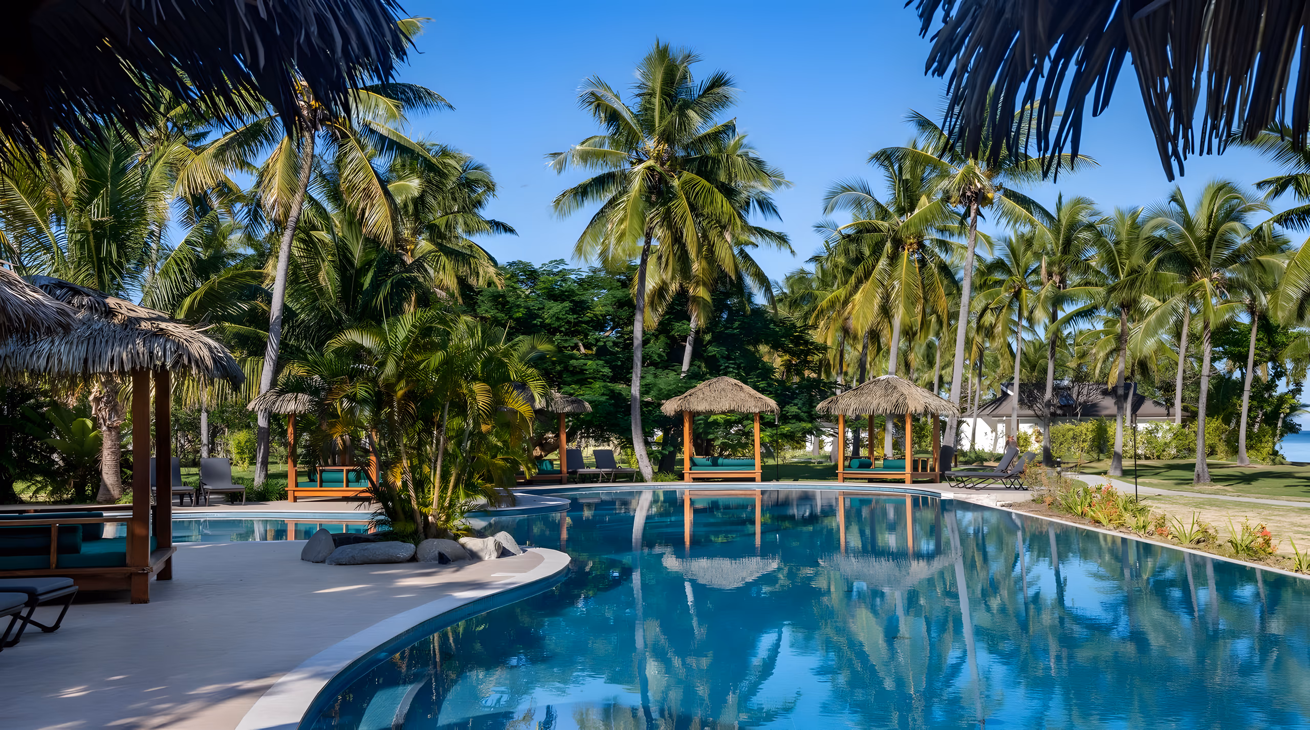 Lomani Island Resort