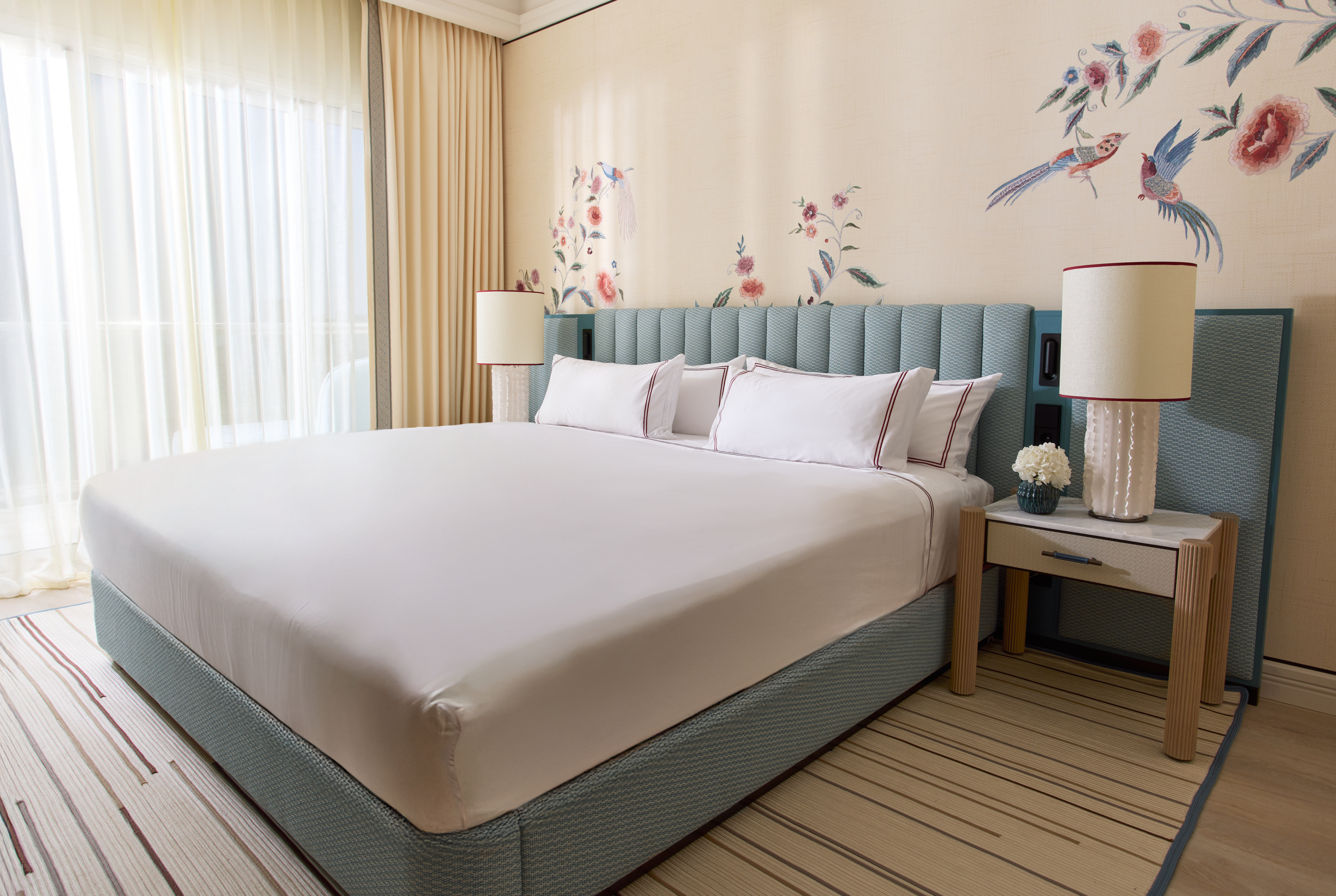 Penthouse Suite with panoramic view