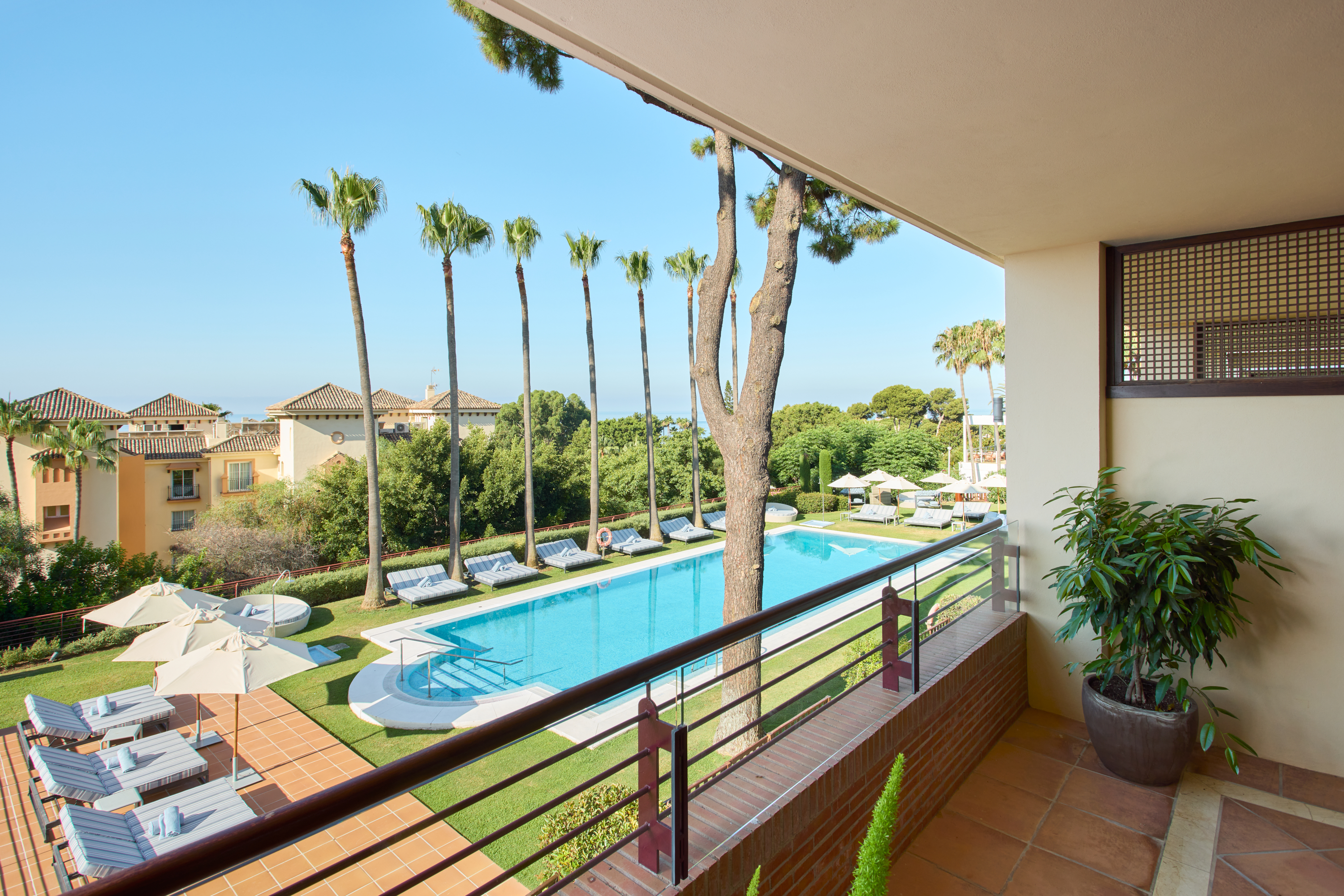 Residence Premium with 2 bedrooms (2 adults + 3 children)