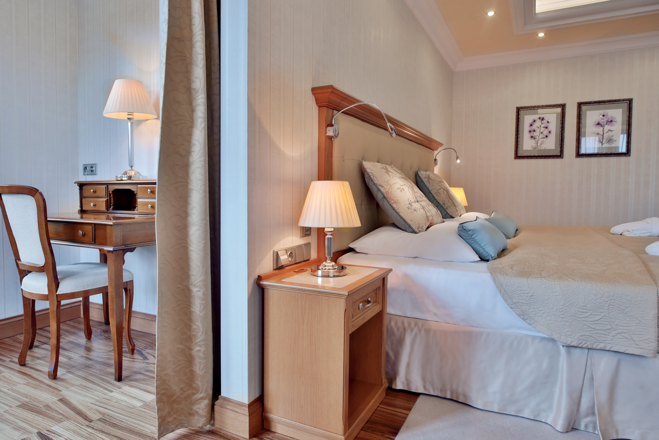 Admiral Suite