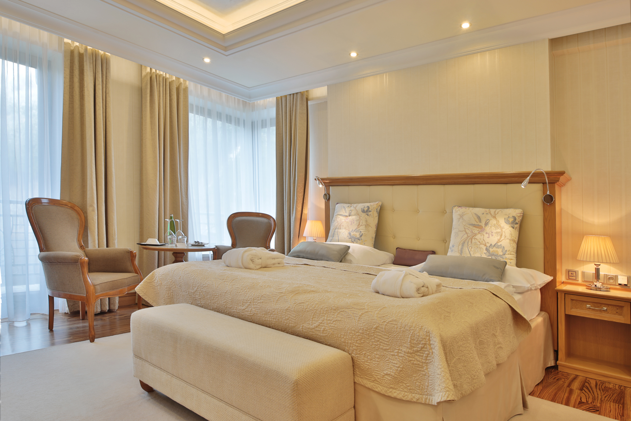 Captain Suite