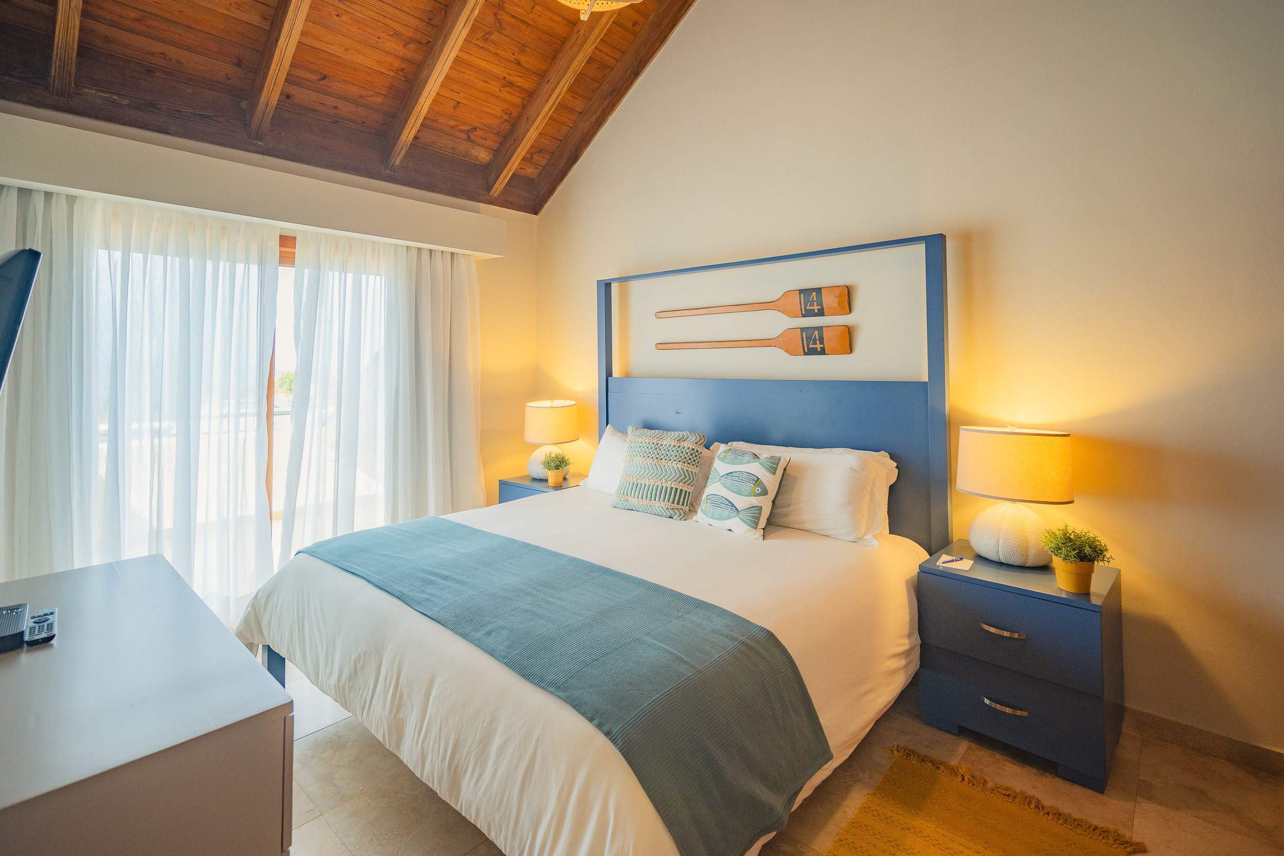 Admiral Two Bedrooms Suite Ocean View