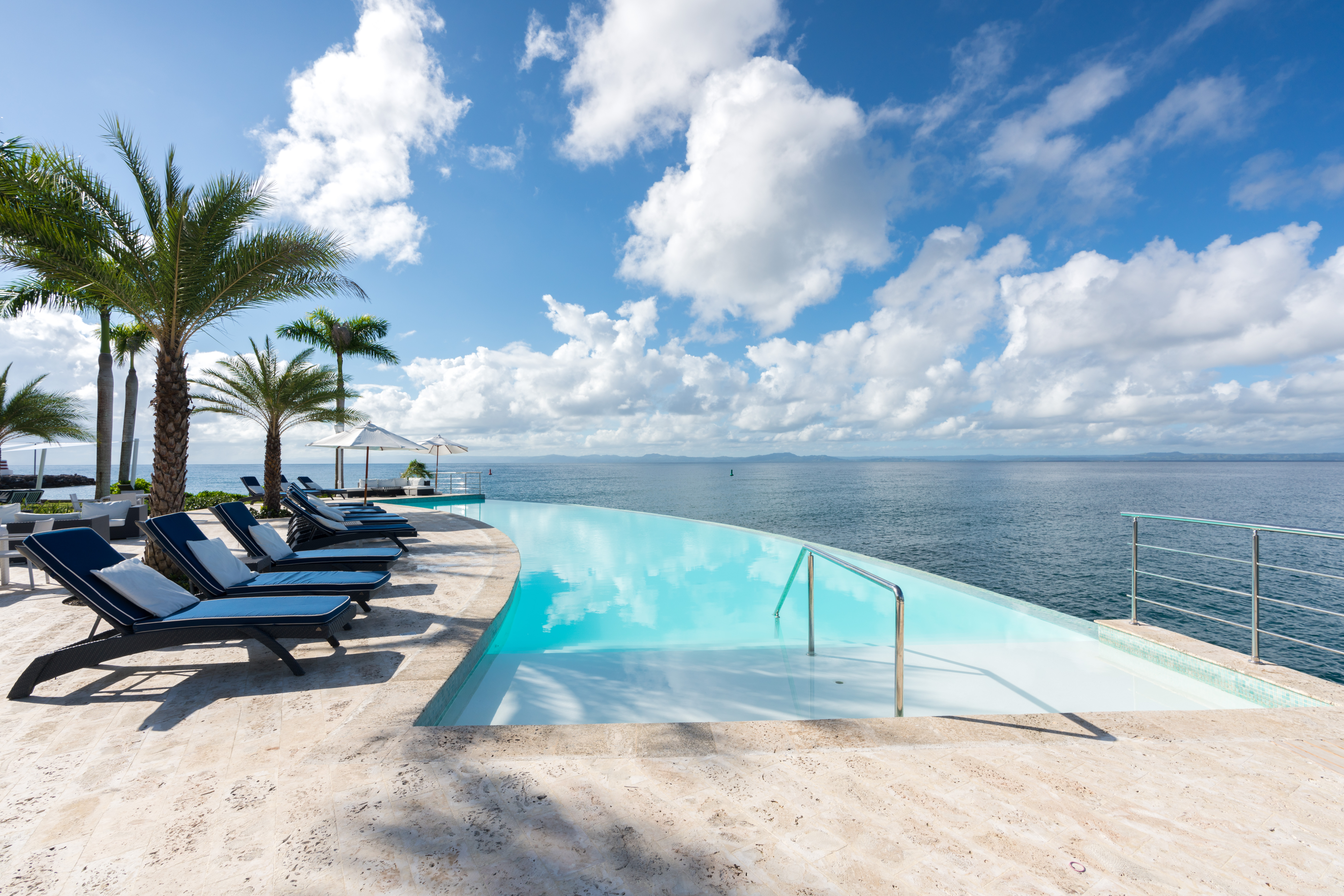 The Bannister Hotel & Yacht Club by Mint
