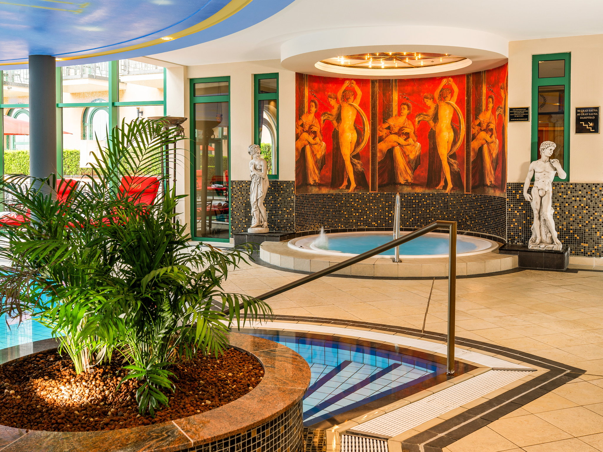 Pool & Whirlpool