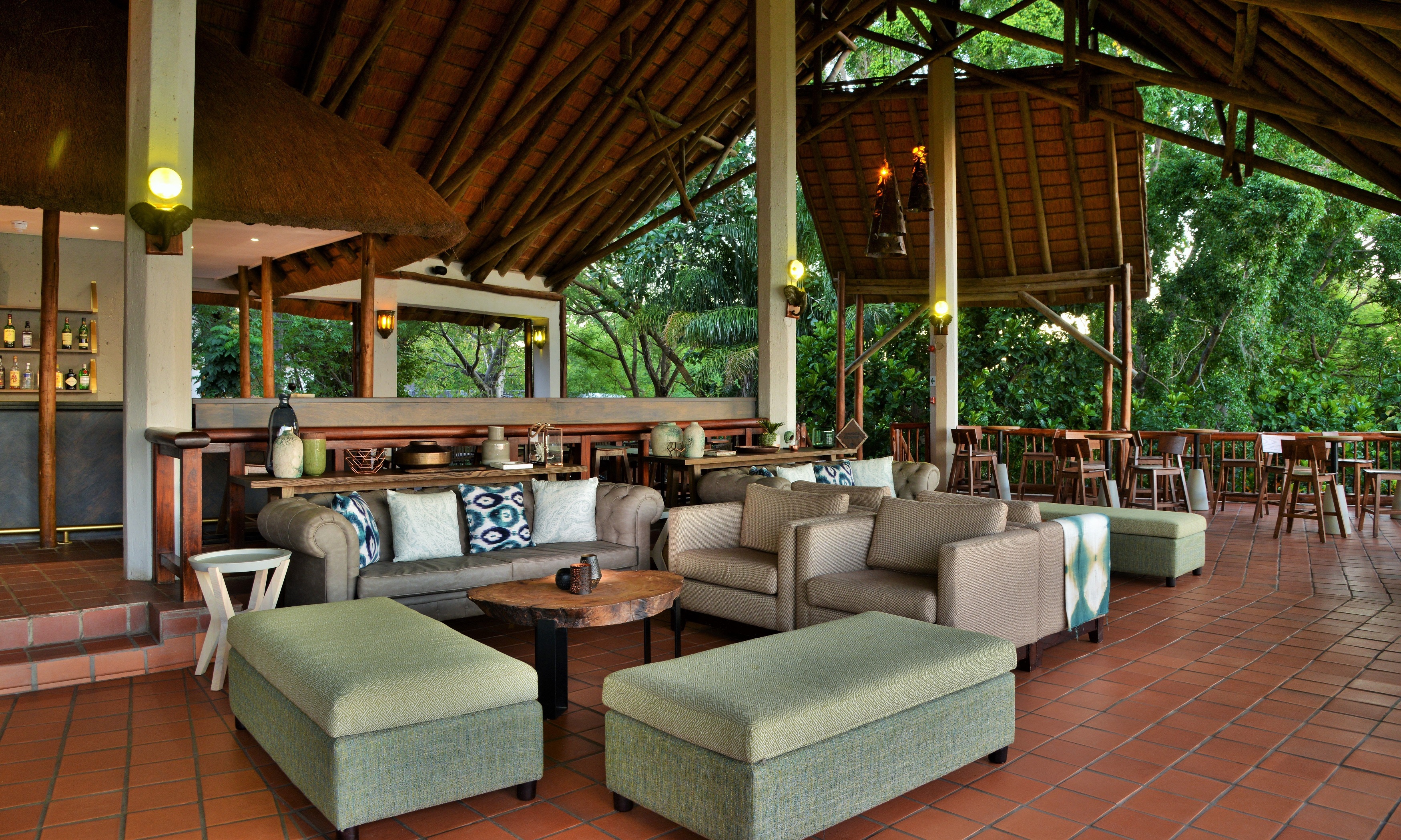 Cresta Mowana Safari Resort & Spa