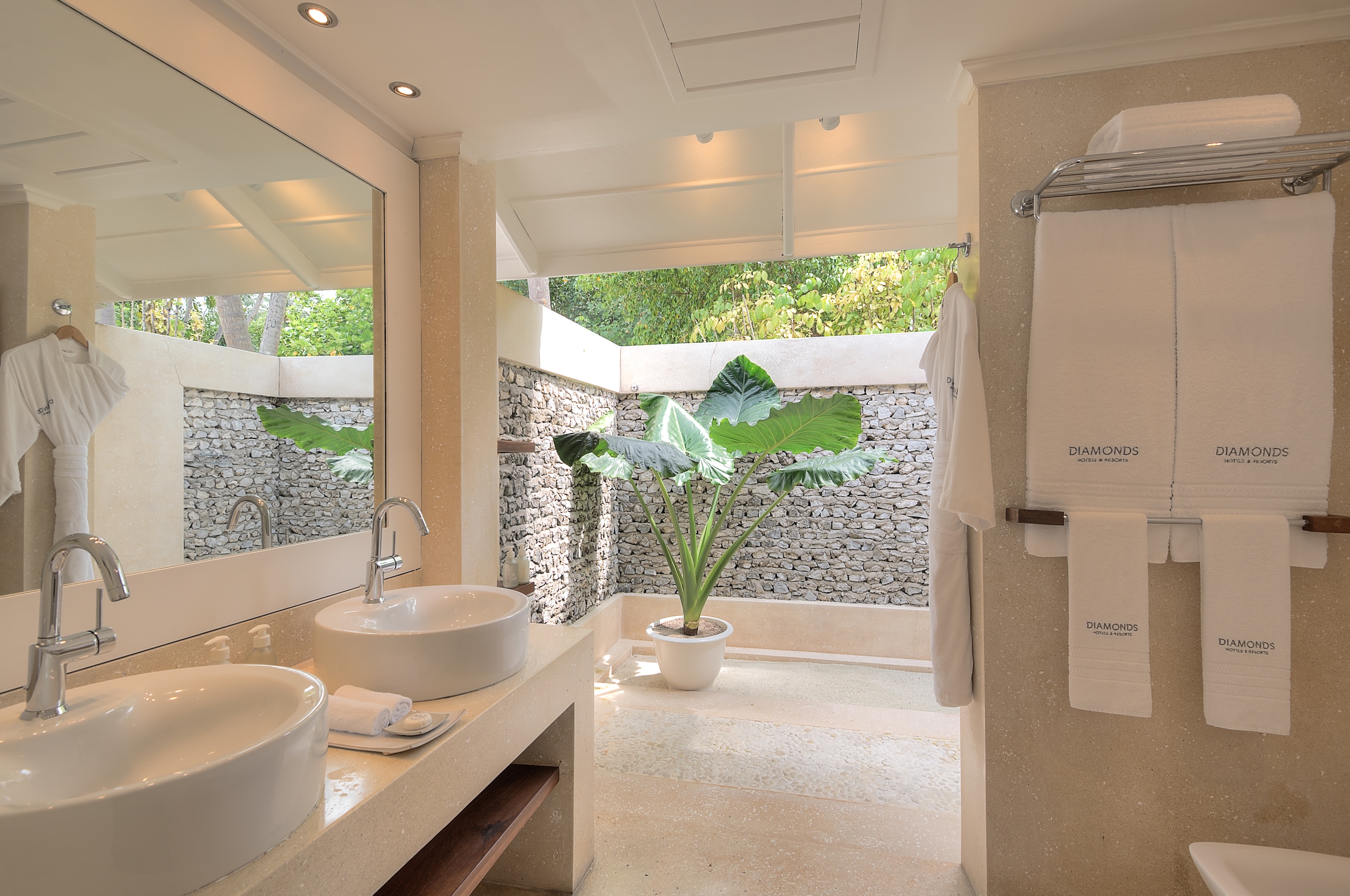 Lagoon Villa