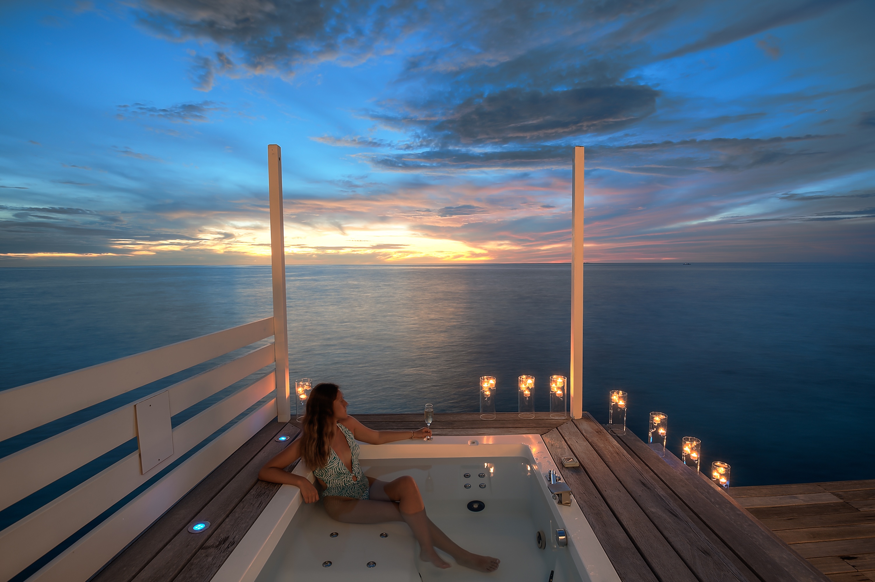 Jacuzzi Water Villa