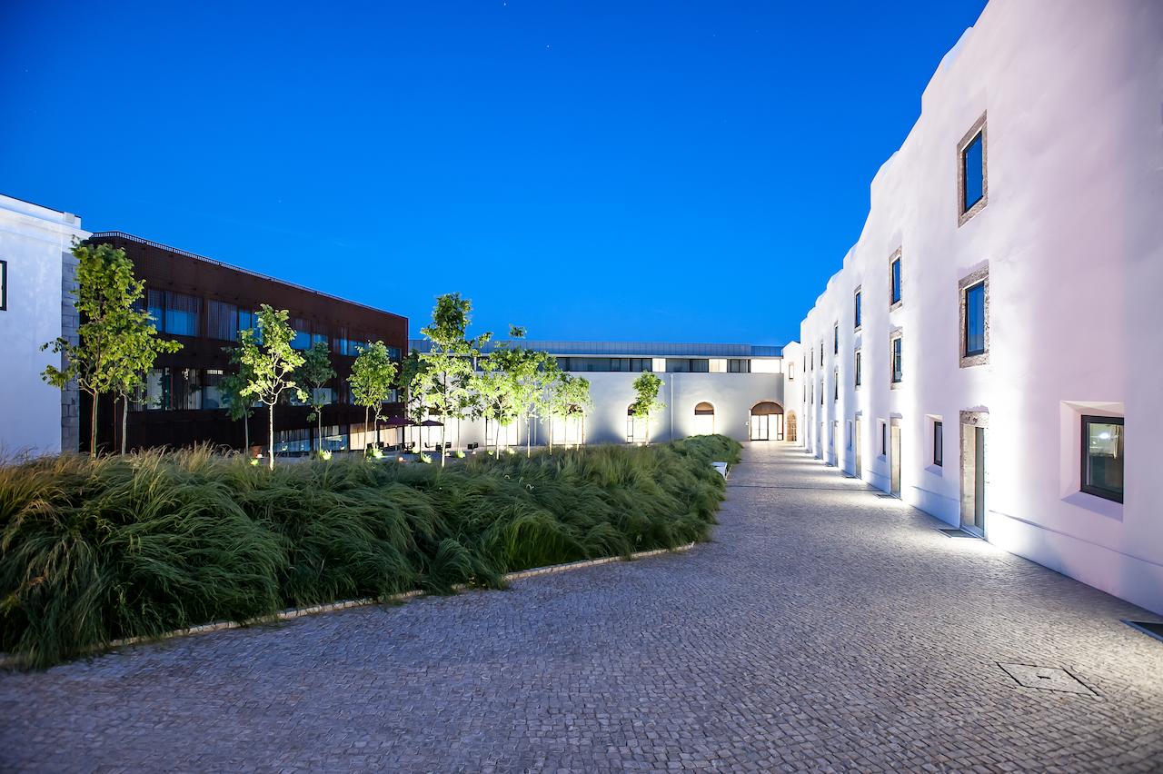 The building where the hotel is located