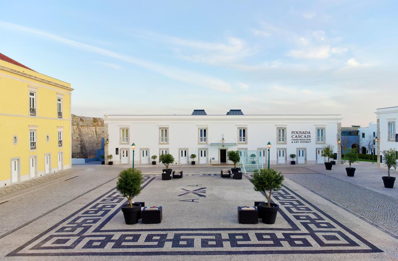The building where the hotel is located