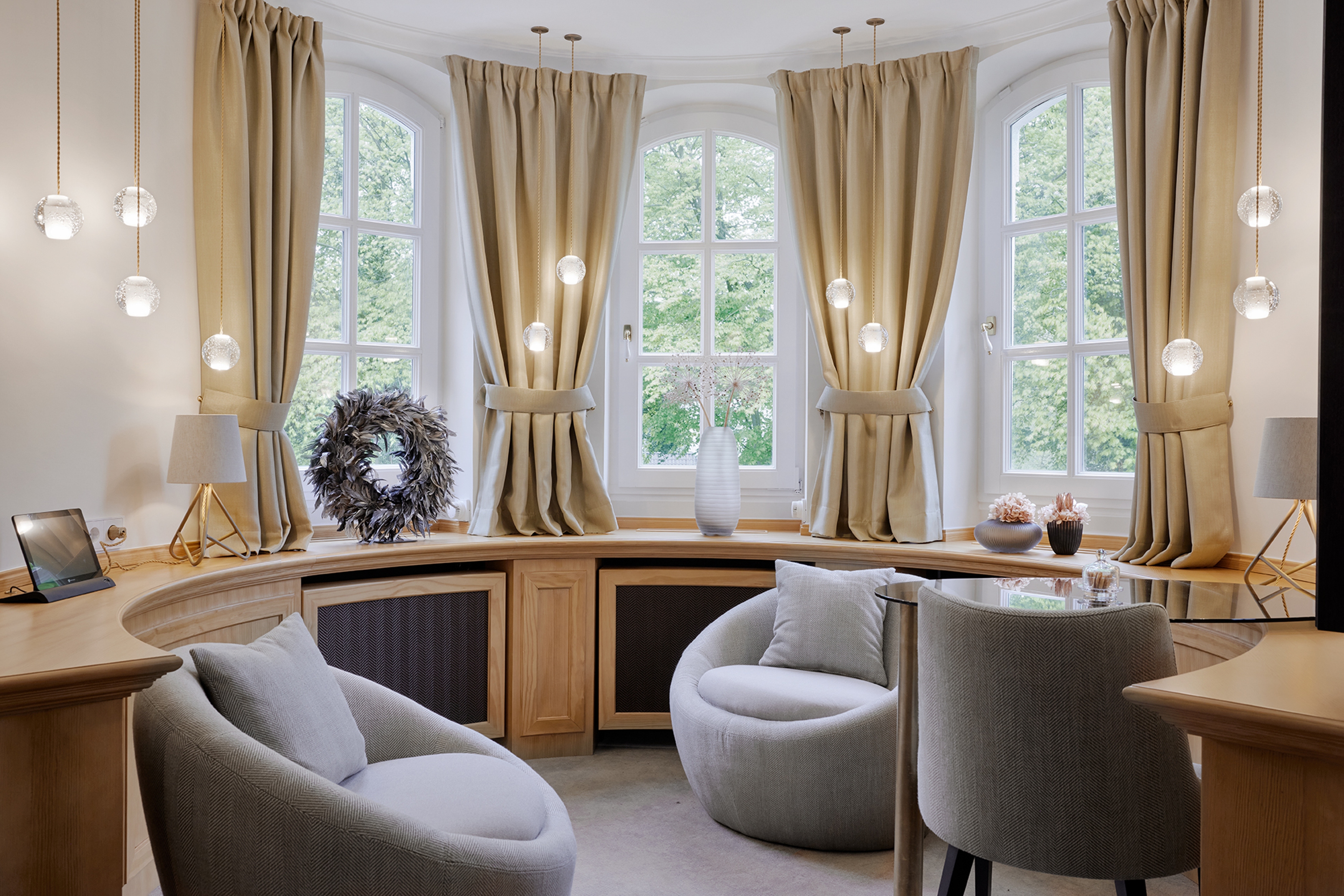 Wedding Tower Suite