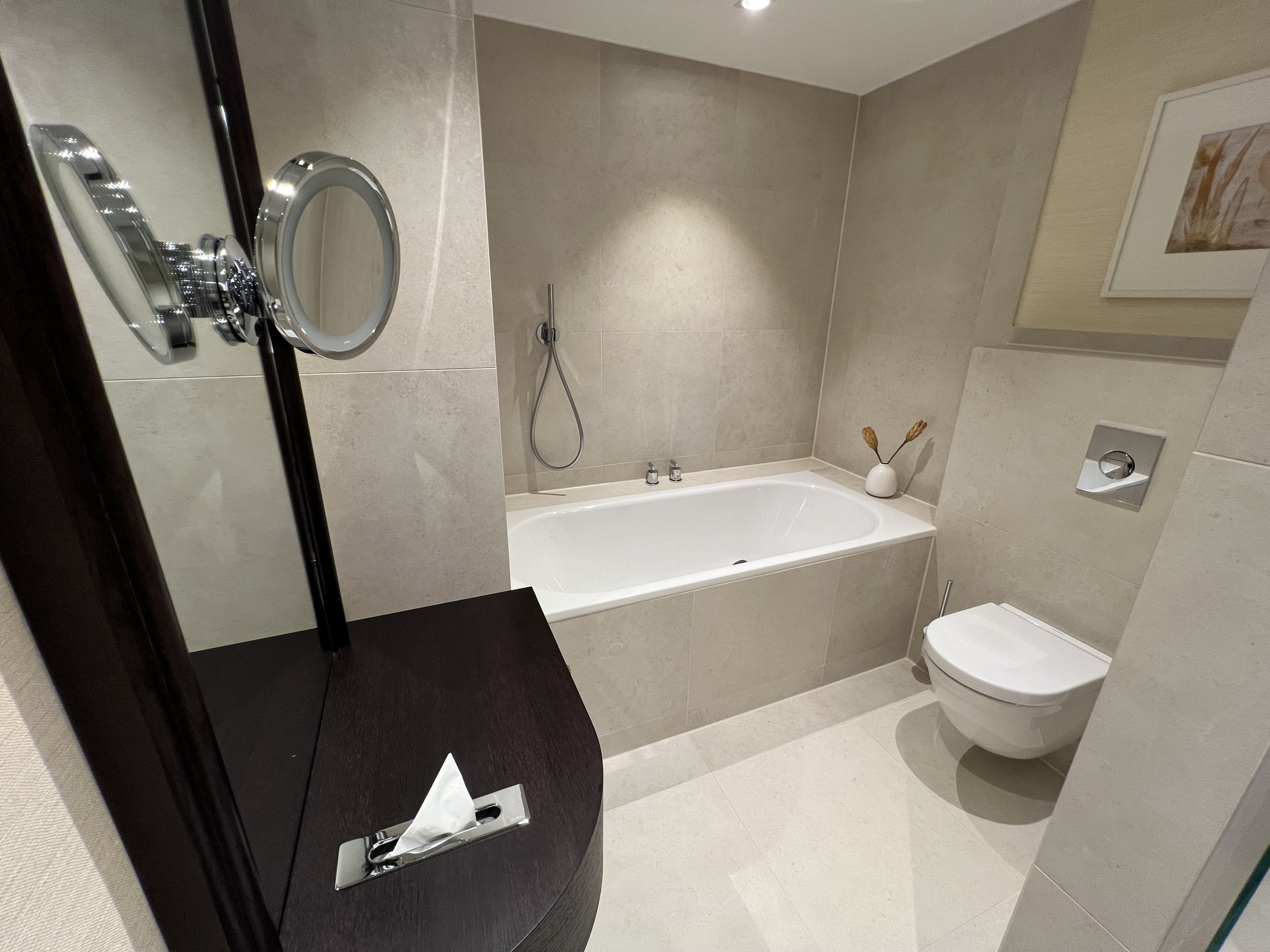 Wedding Tower Suite
