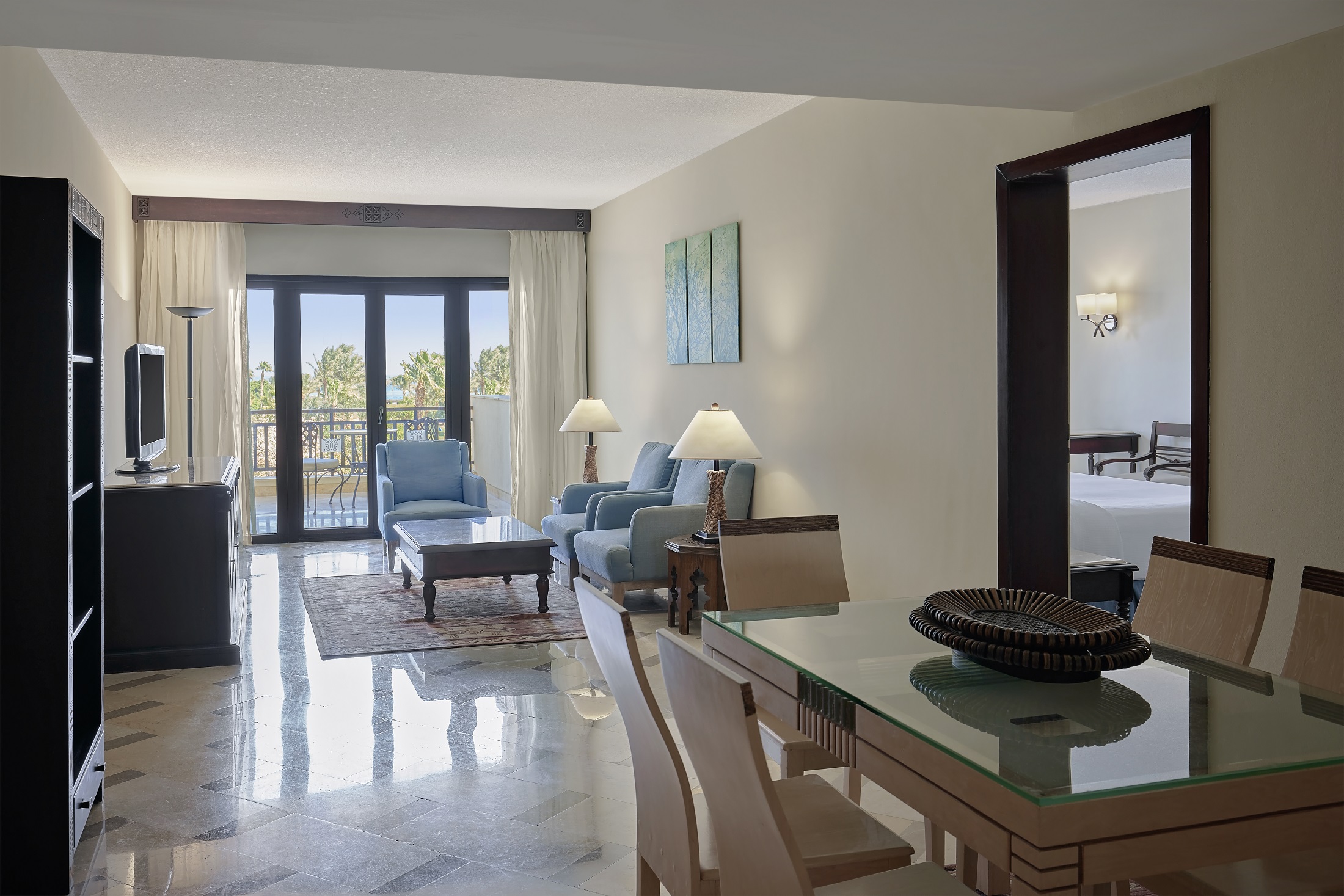Deluxe Suite
