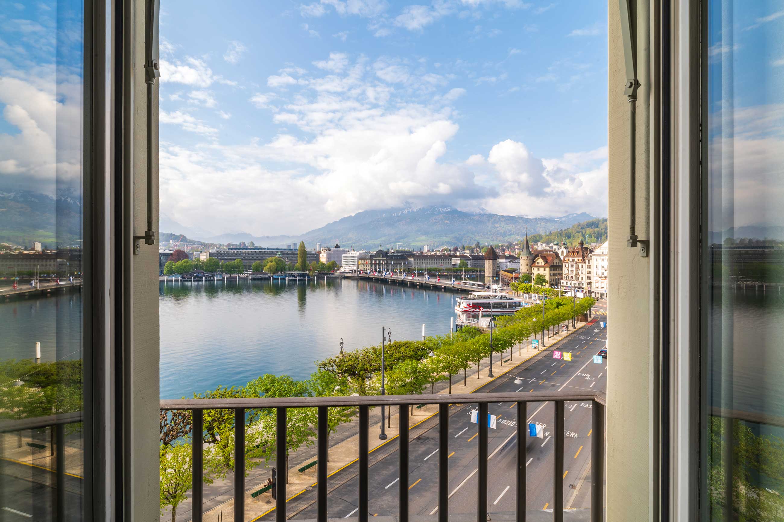 View Lake Lucerne